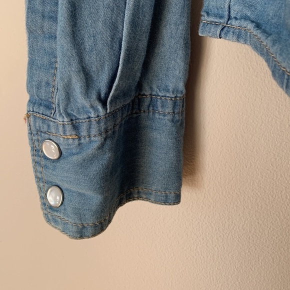 Light weight denim button up - Picture 6 of 9